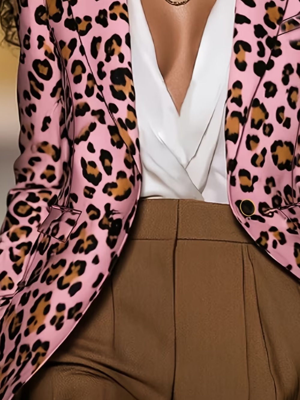 Fortune-Attracting Fashion Urban Elegance Vintage Satin Leopard Print Notched - Picture 3 of 7